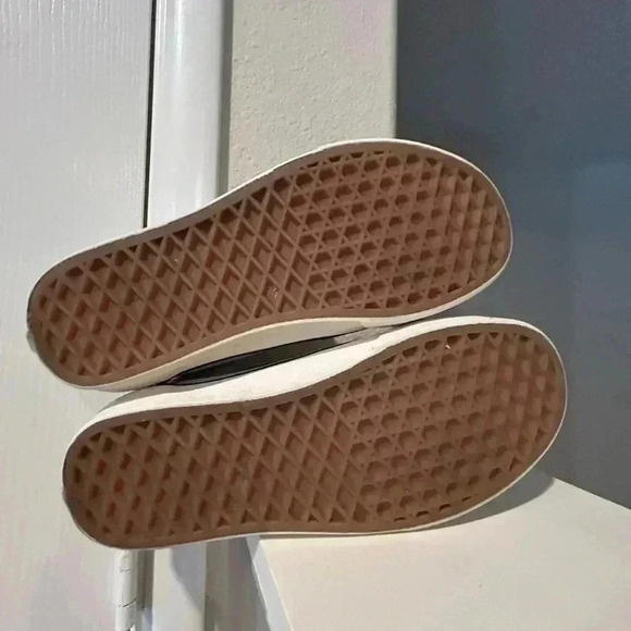 Unisex Vans Off The Wall 721356 Gray White Shoes Hook & Loop Closure Sneakers 4Y - Picture 8 of 9